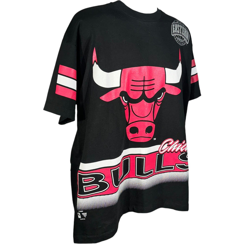 Vintage Chicago Bulls Logo NBA Tee