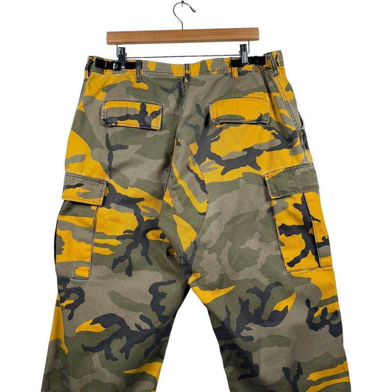 Vintage Military Surplus Camo Adjustable Cargo Pants 36x30