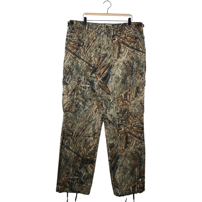 Vintage Cabela’s Realtree Camo Hunting Cargo Pants 36