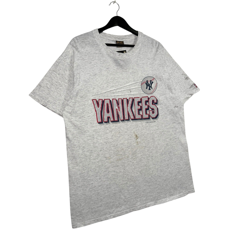 Vintage New York Yankees Chest Spellout MLB T-Shirt 1997