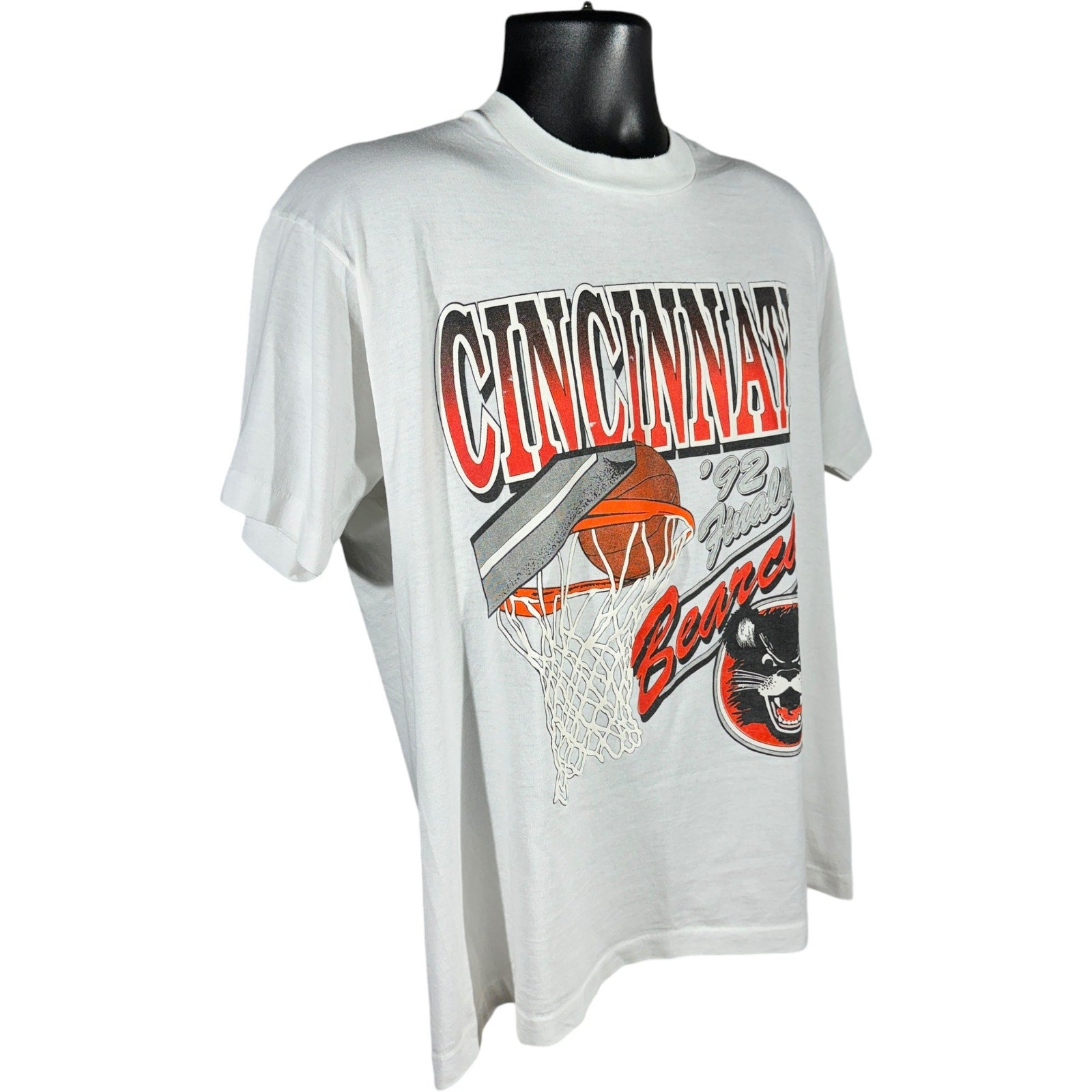 Vintage Cincinnati Bearcats Basketball Finalist Tee