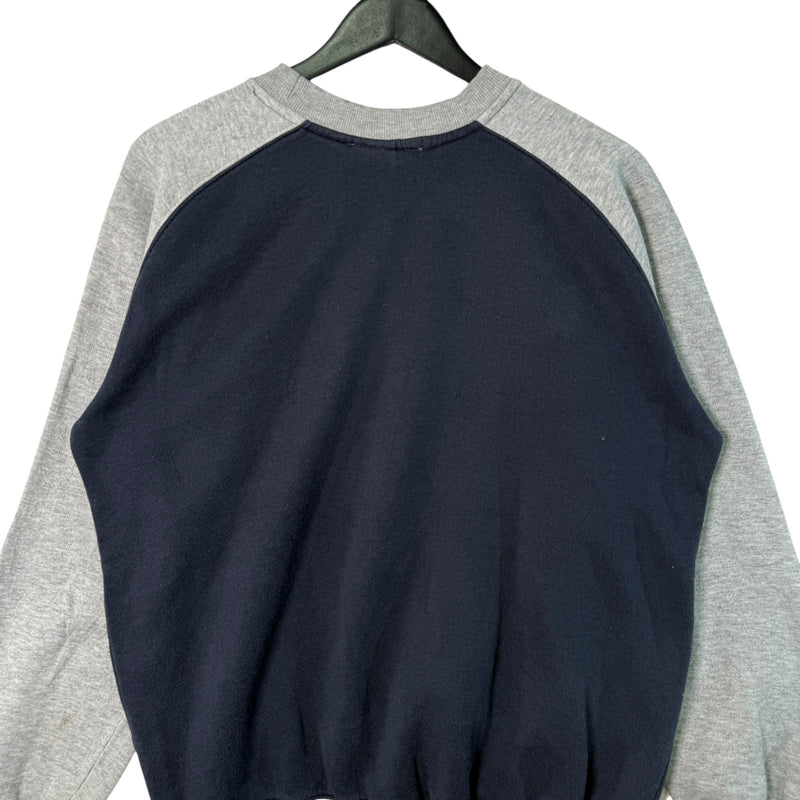 Vintage Nike Essentials Crewneck