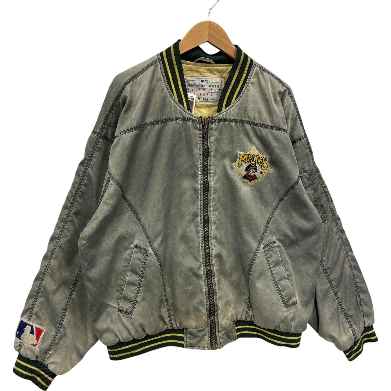 Vintage Pittsburgh Pirates Embroidered Satin MLB Bomber Jacket