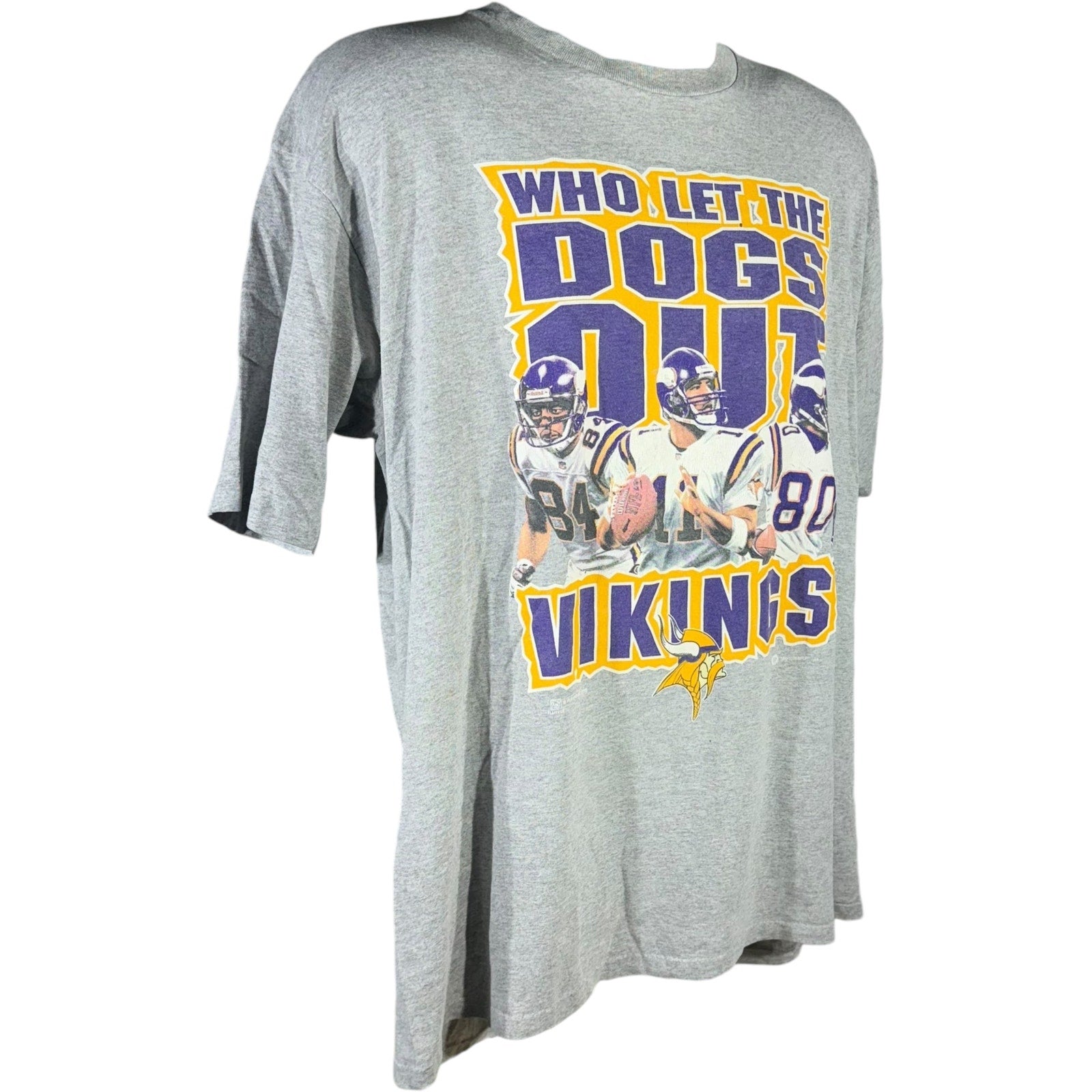 Vintage Minnesota Vikings "Who Let The Dogs Out" Tee