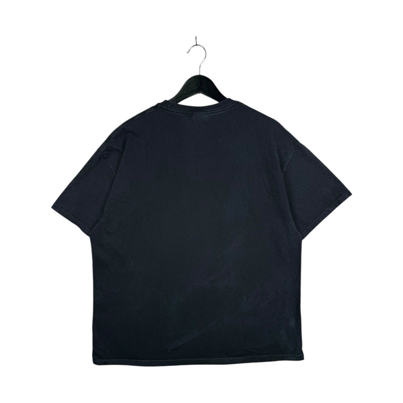 Vintage Wolf and Pup Nature Graphic T-Shirt