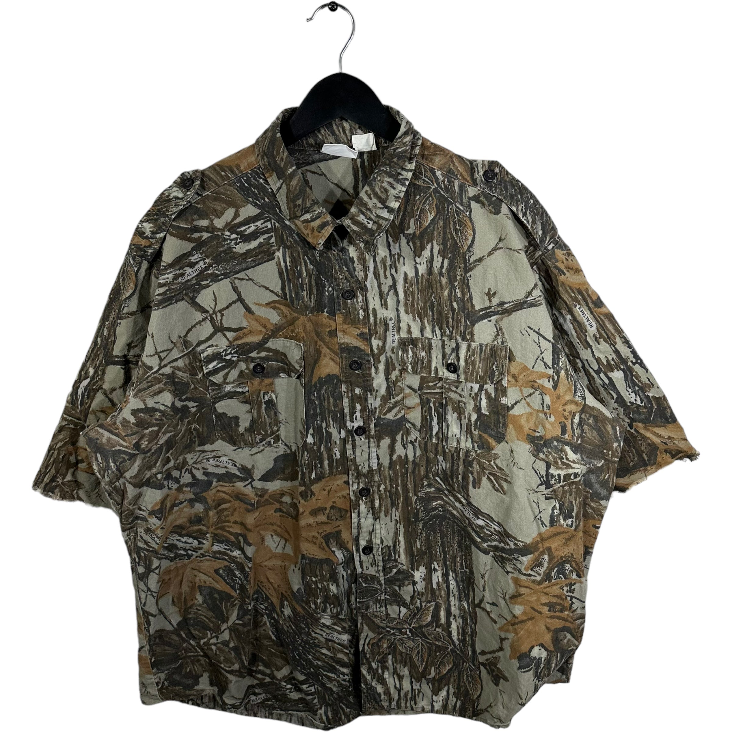 Vintage RealTree Camo Frayed Short Sleeve Button Up