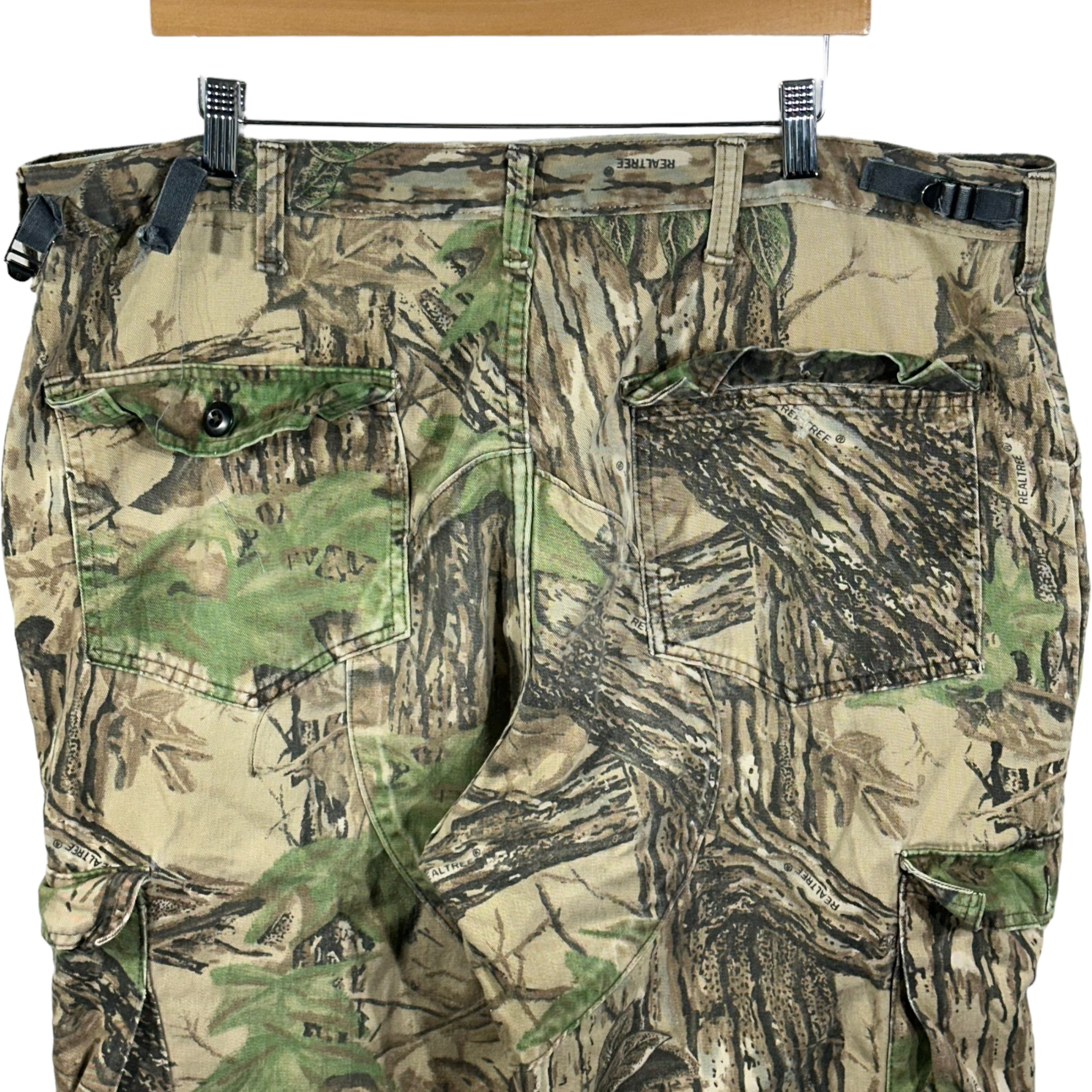 Vinatge Walls Camo Cargo Pants