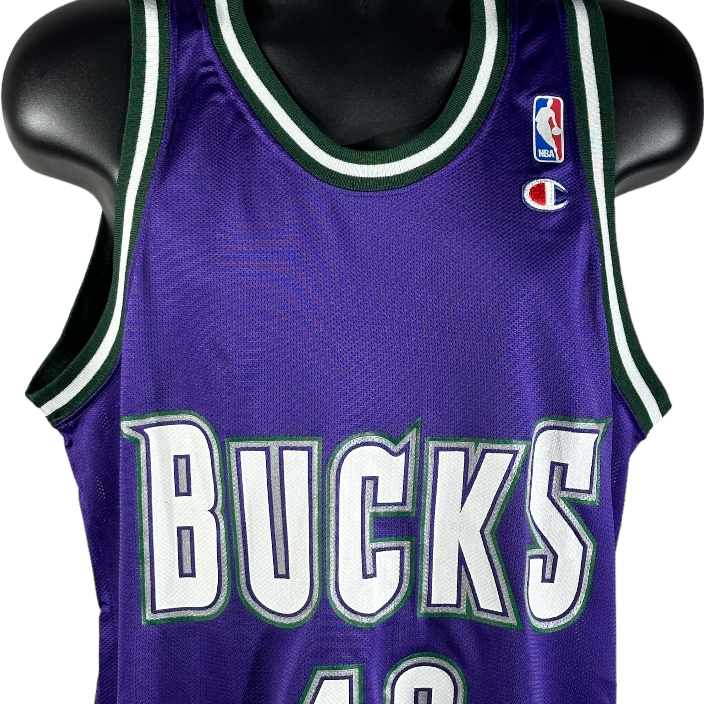 Vintage Milwaukee Bucks Vin Baker #42 Champion Jersey