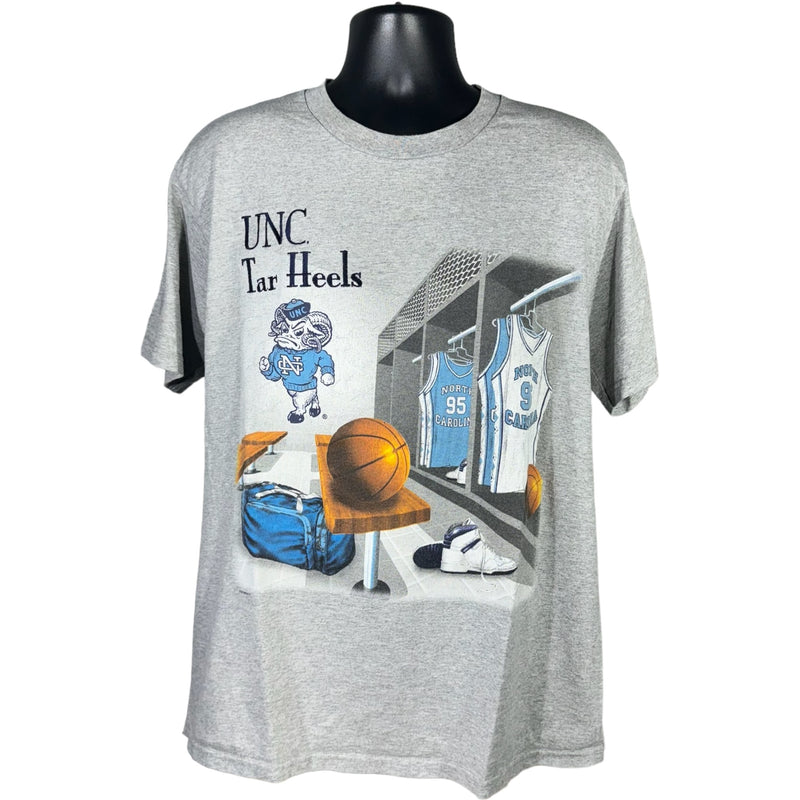 Vintage University Of North Carolina College Basketball Tee