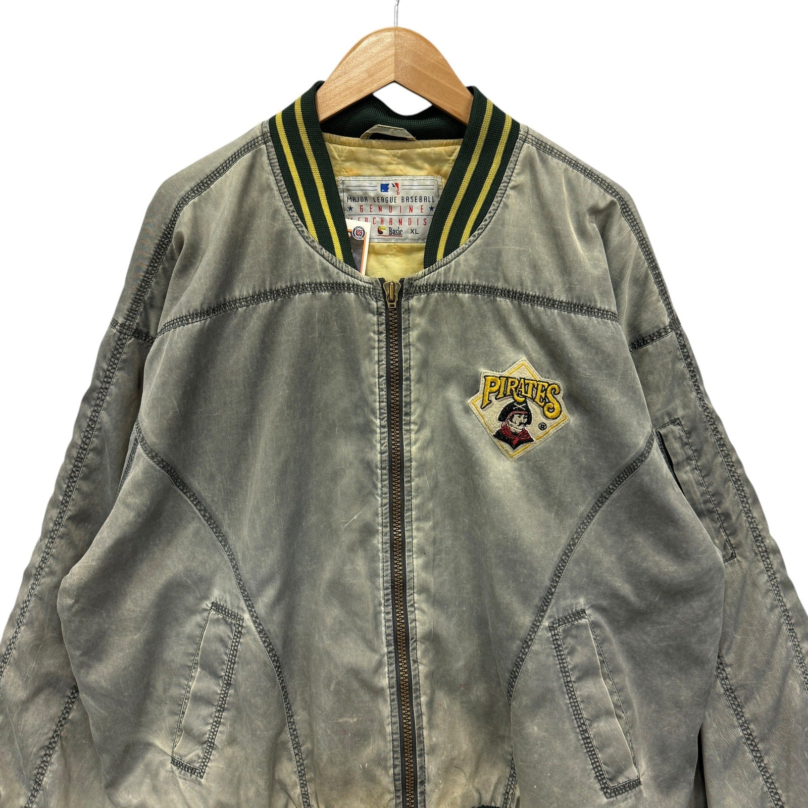 Vintage Pittsburgh Pirates Embroidered Satin MLB Bomber Jacket