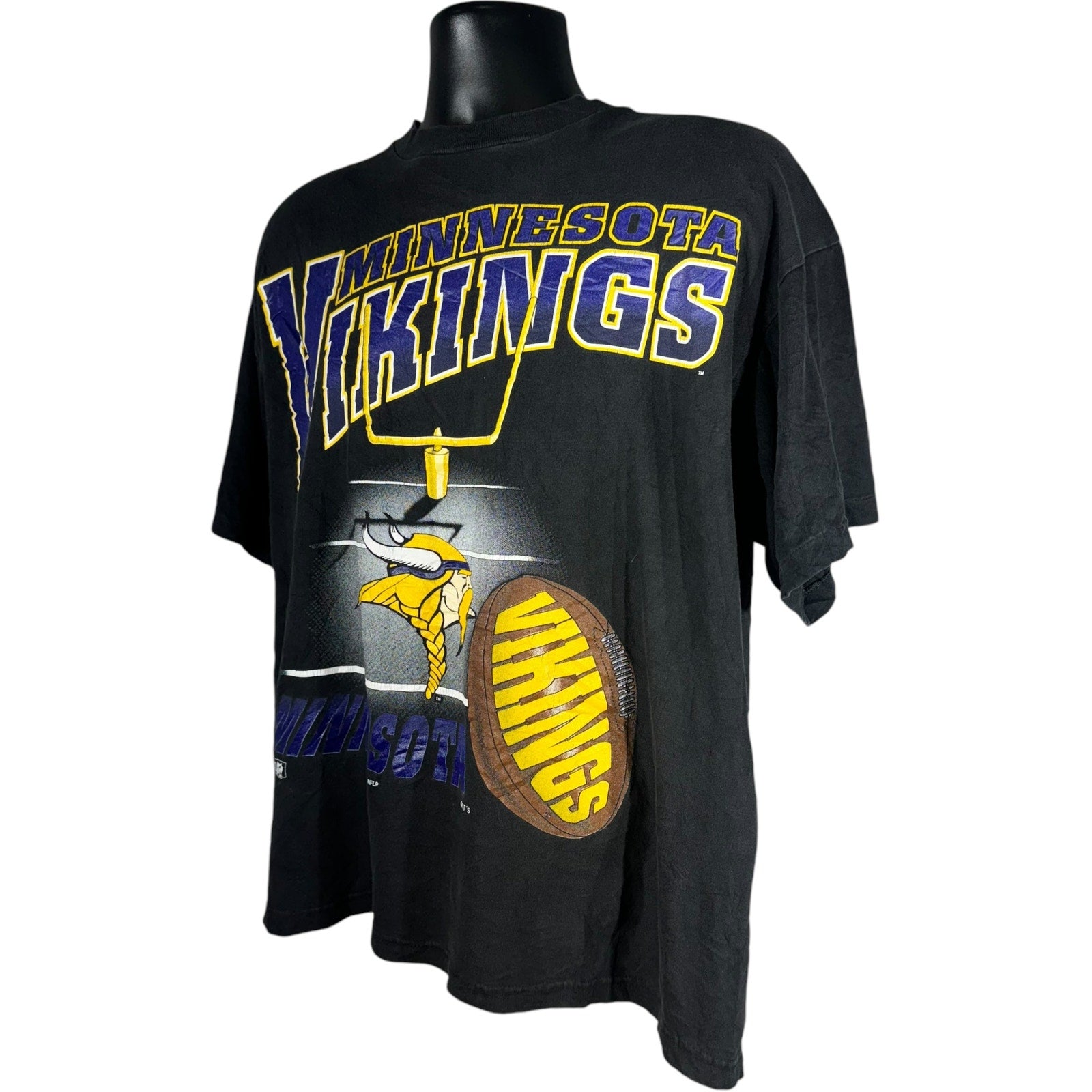 Vintage Minnesota Vikings Spellout Tee 90s