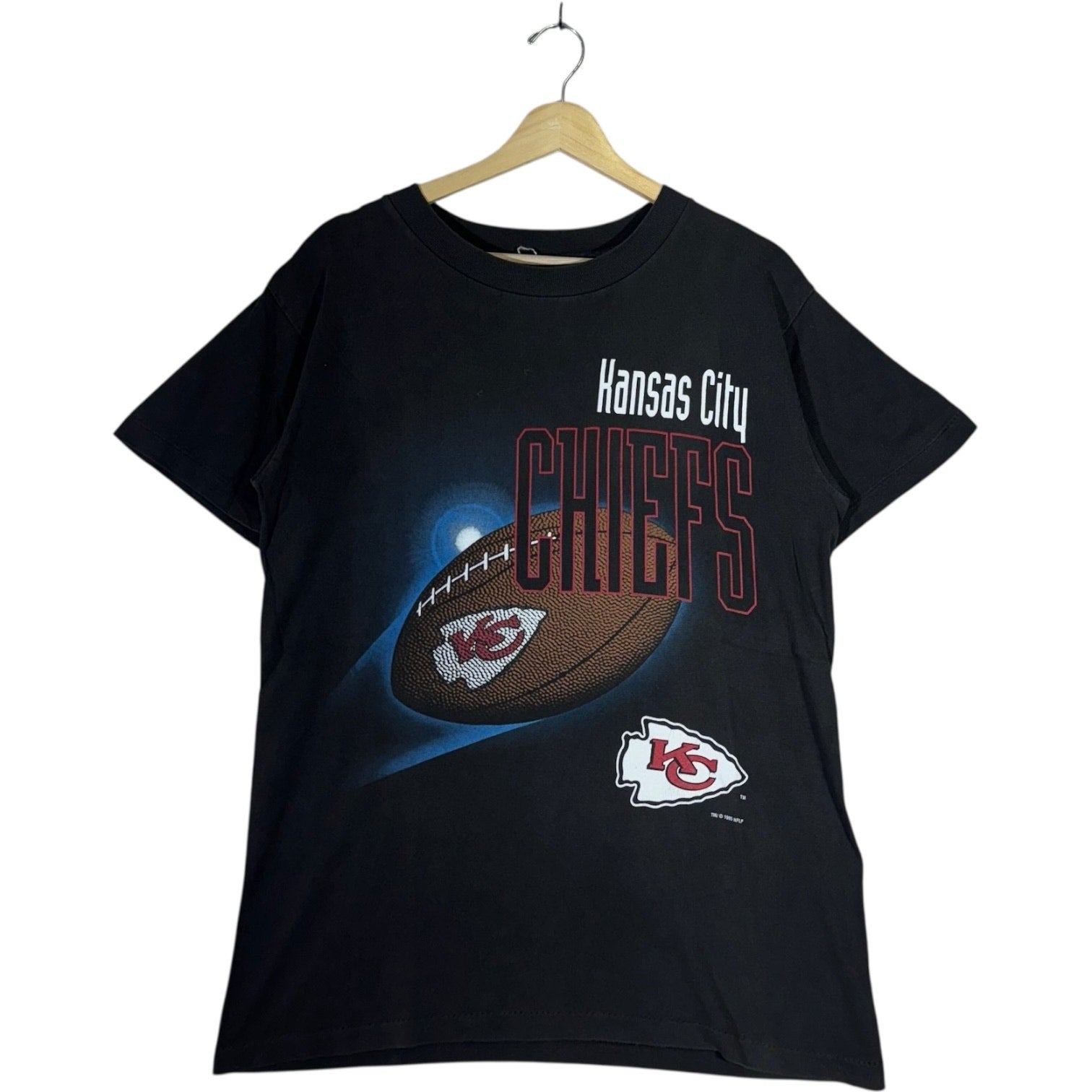 Vintage Kansas City Chiefs Flying Football NFL Tee 1995