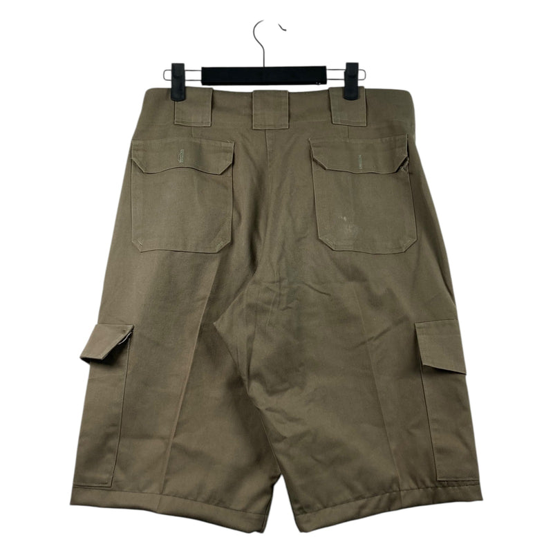 Vintage Eddie Bauer Cargo Shorts 32