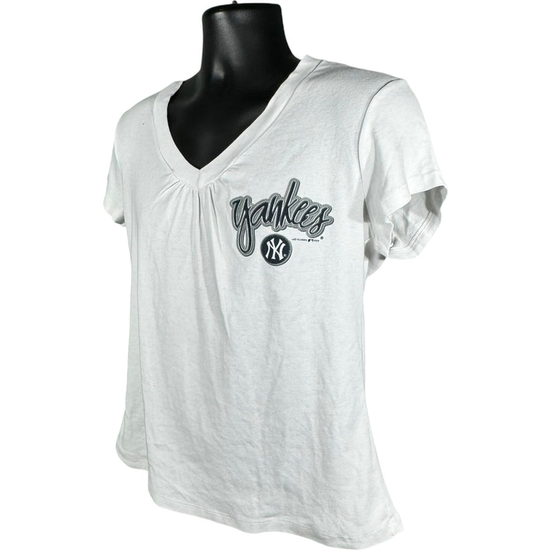 Vintage Women's New York Yankees V Neck MLB Tee