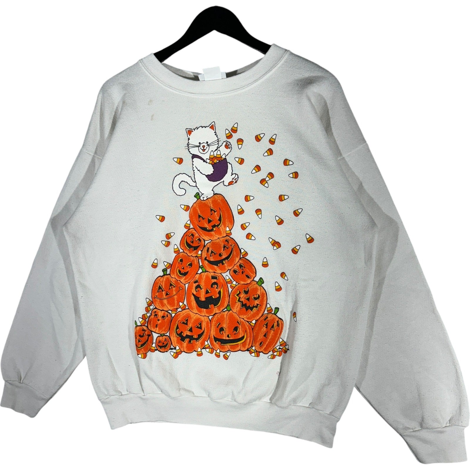 Vintage Cat On Pumpkin Halloween Crewneck