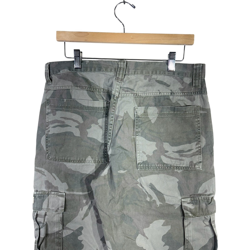 Vintage Wrangler Camouflage Cargo Shorts 32