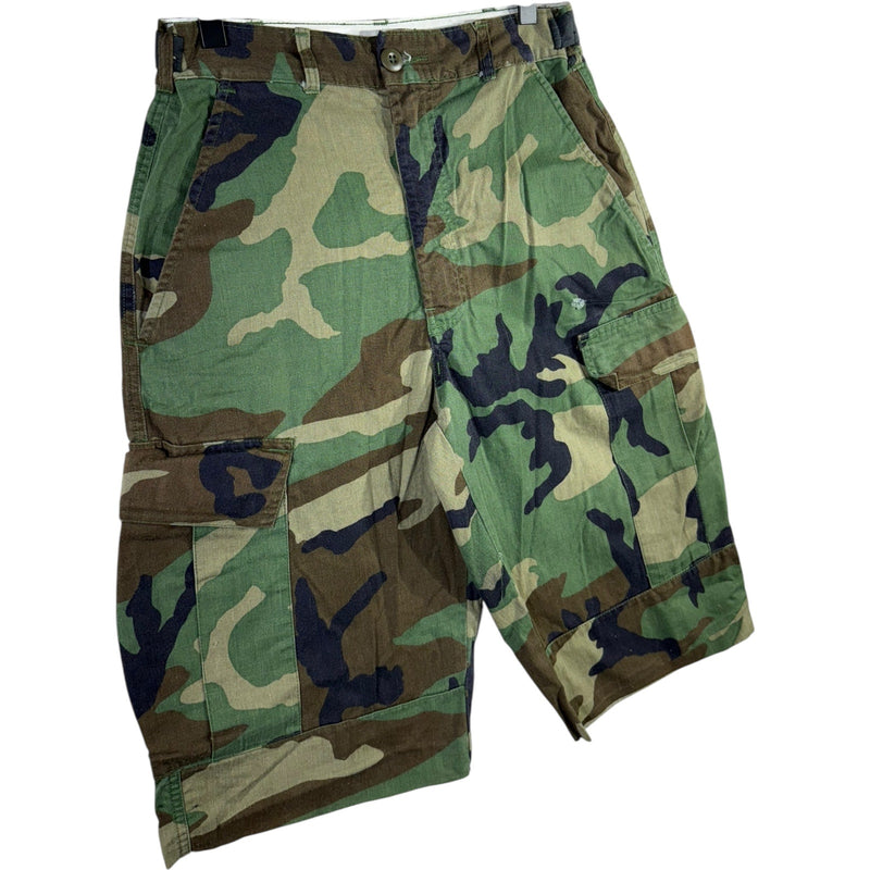 Vintage Cargo Camouflage Shorts 28