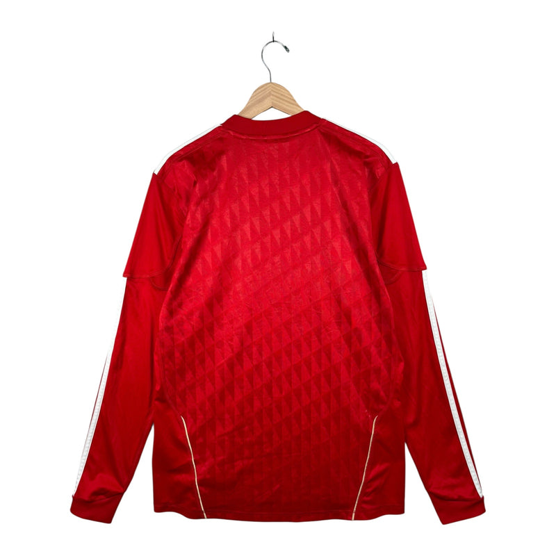 Vintage Adidas Standard Chartered Soccer Long-sleeved Jersey