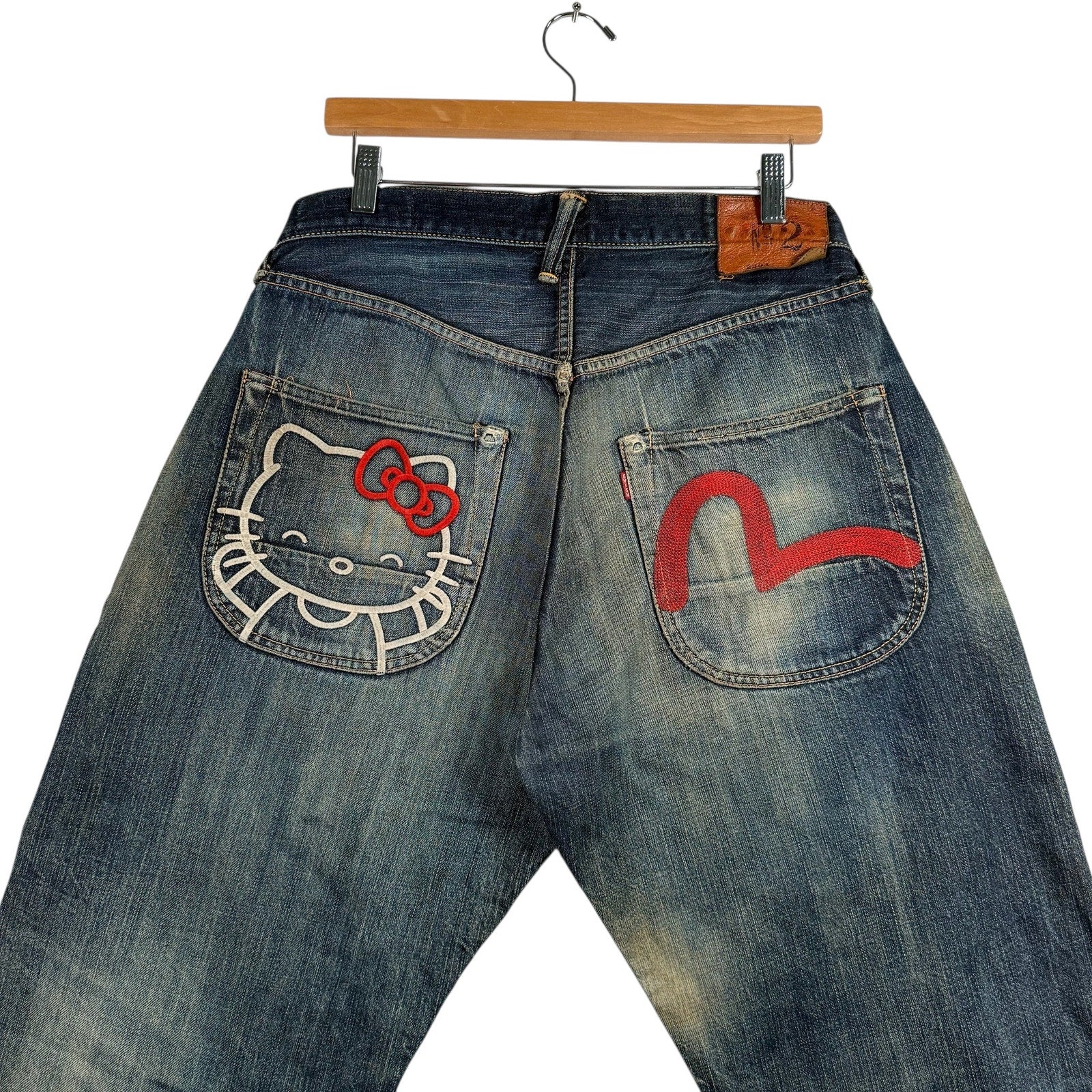 Y2K Evisu Hello Kitty Embroidered Straight Leg Denim Jeans 36x35