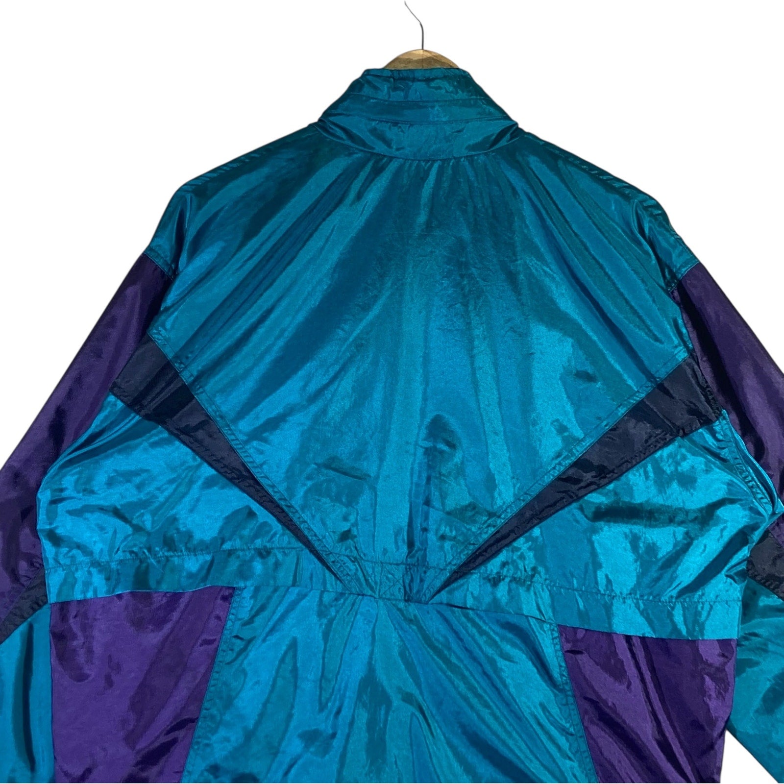 Vintage Asics Full Zip Windbreaker