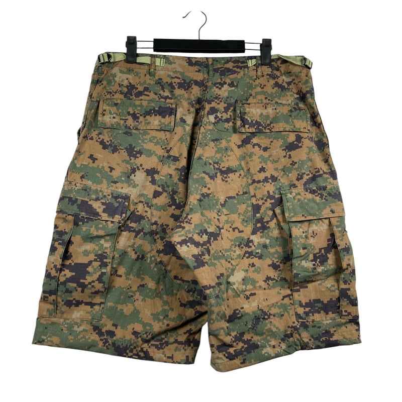 Vintage Genuine Gear Camo Cargo Shorts 34