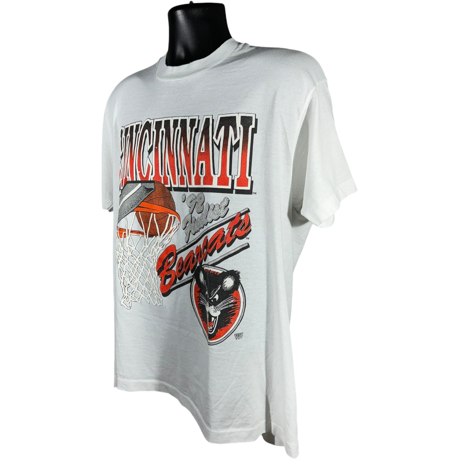 Vintage Cincinnati Bearcats Basketball Finalist Tee