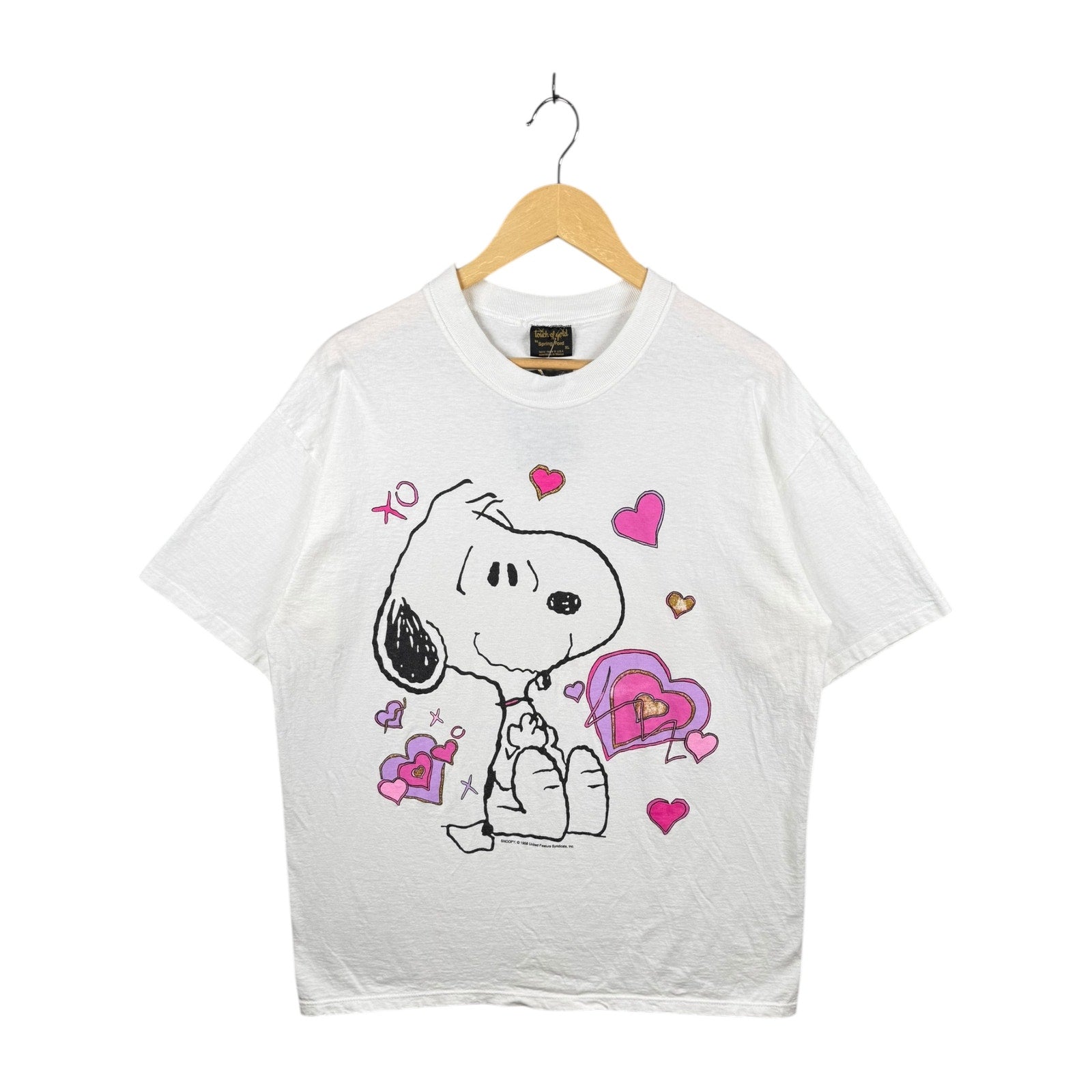 Vintage Snoopy XO Hearts Love Women's T-Shirt