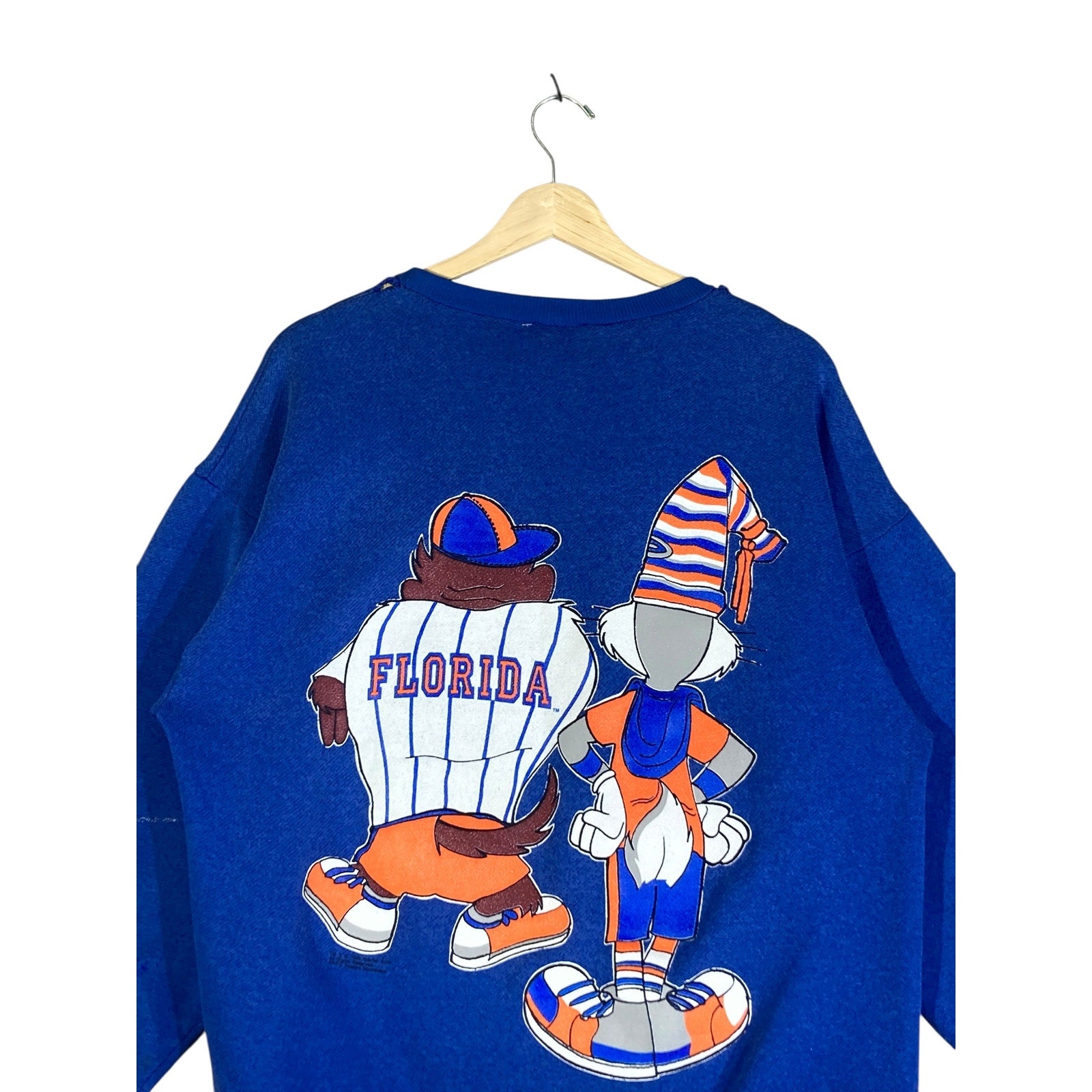 Vintage Looney Tunes Taz & Bugs Bunny Baseball Crewneck