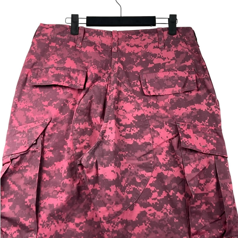 Vintage Camo Cargo Shorts 33