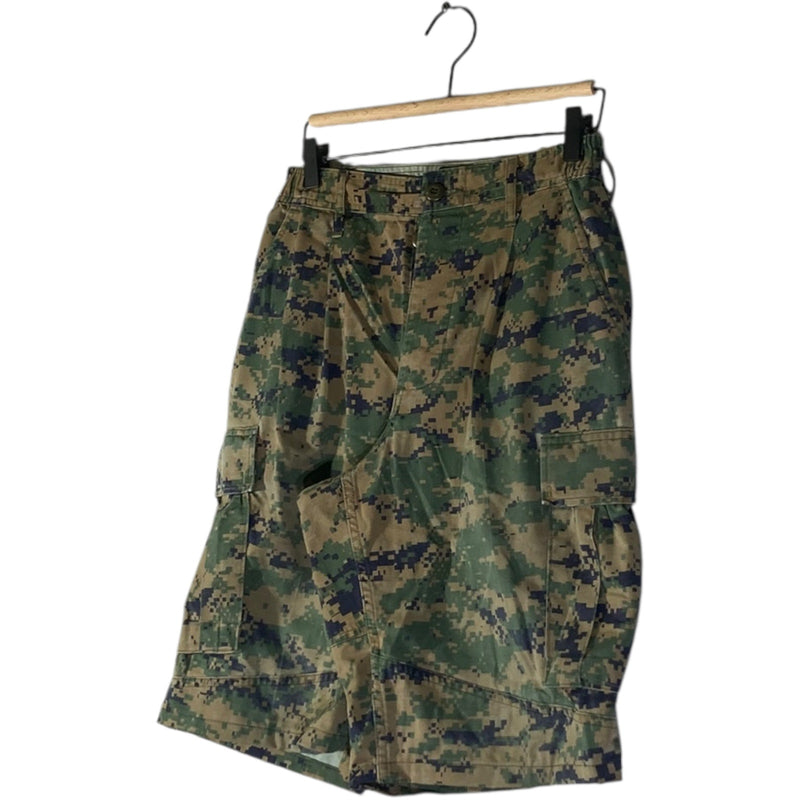 Vintage Camouflage Military Cargo Shorts 36