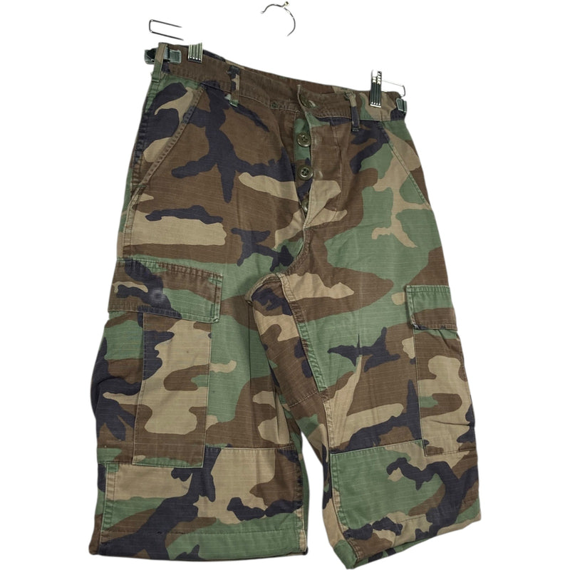 Vintage Women's Camo Cargo Shorts 26