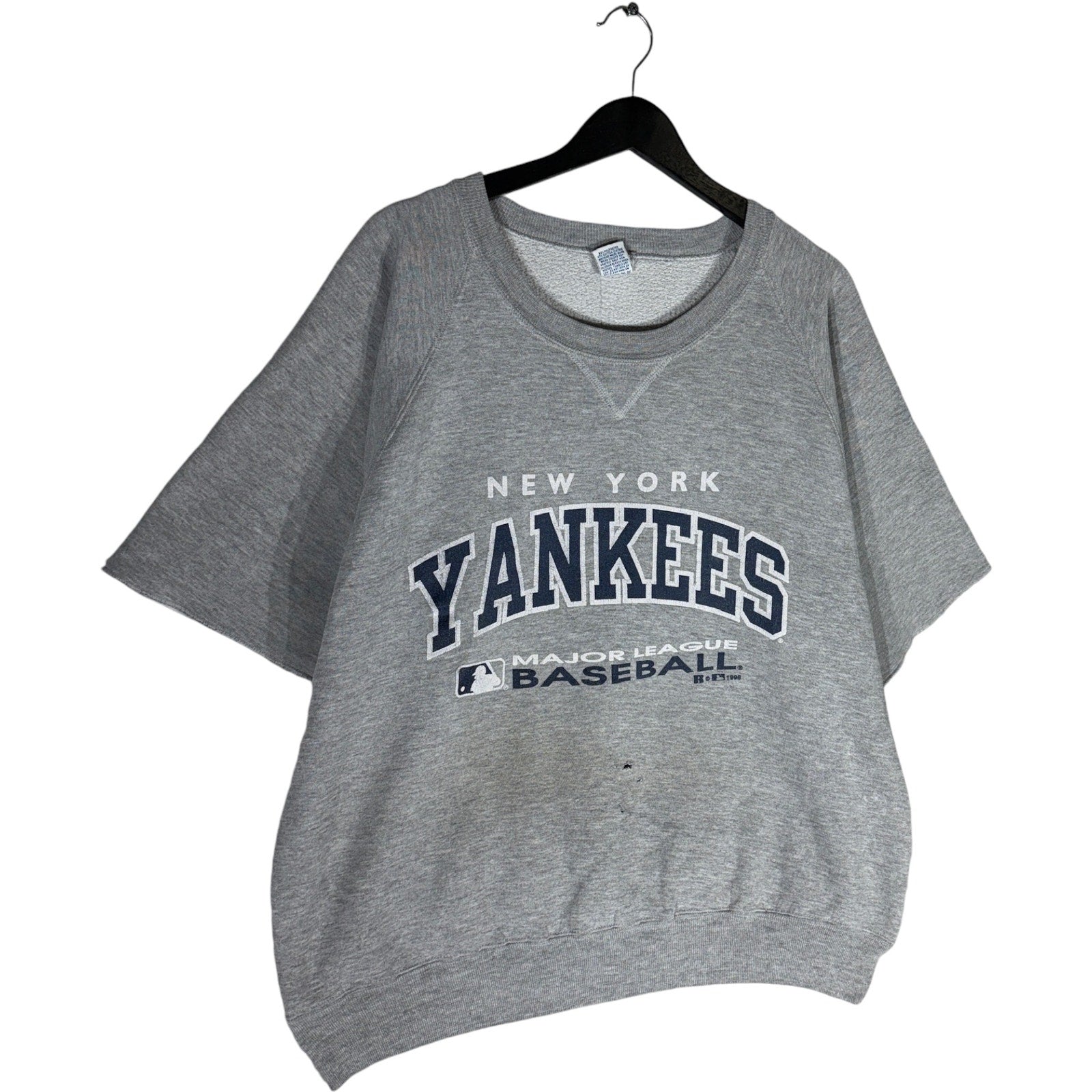 Vintage Russell New York Yankees Cut Off MLB Crewneck 90s