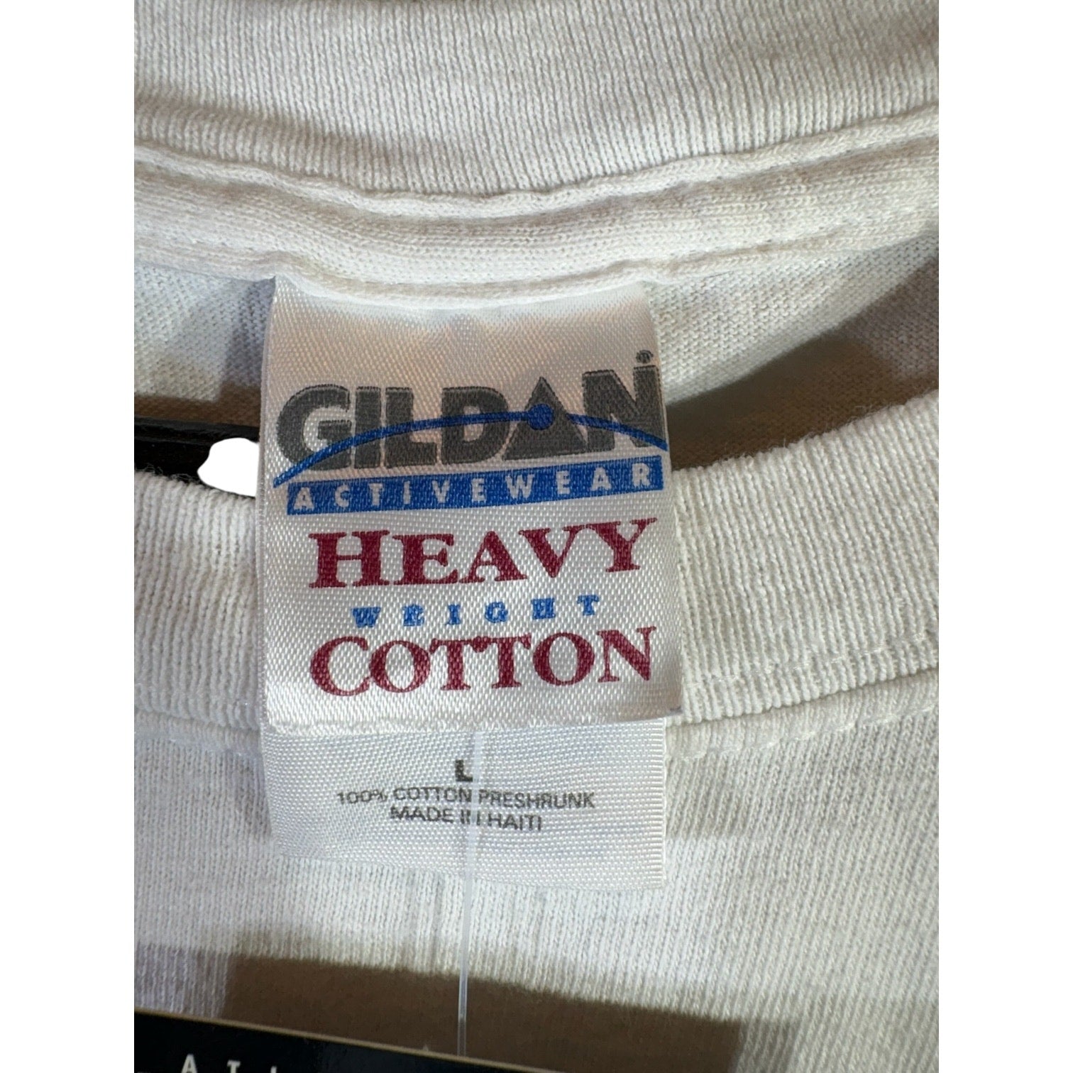 Vintage Wildlife Land Trust Wolf Graphic T-Shirt