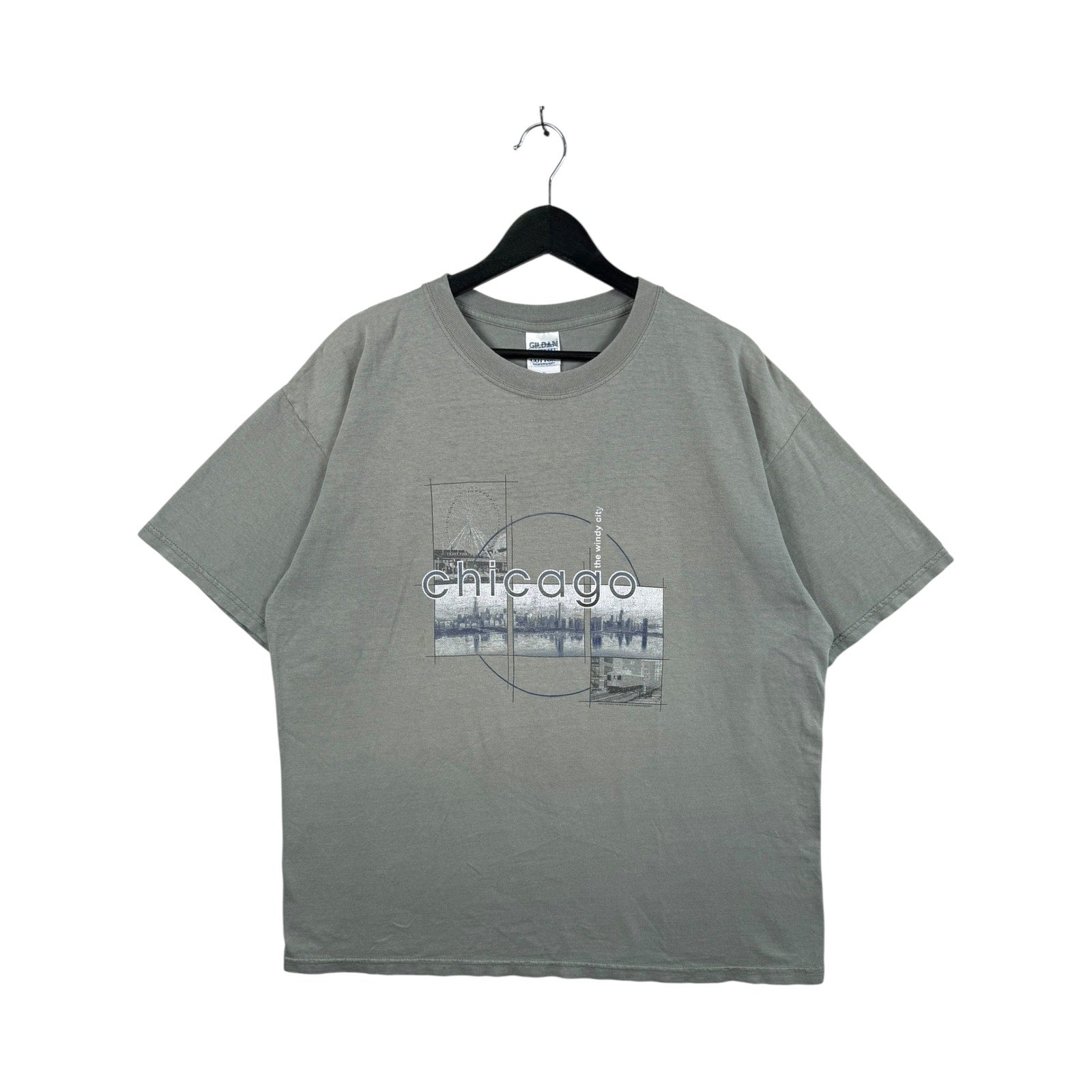 Vintage Gildan Chicago Graphic Short Sleeve T-Shirt