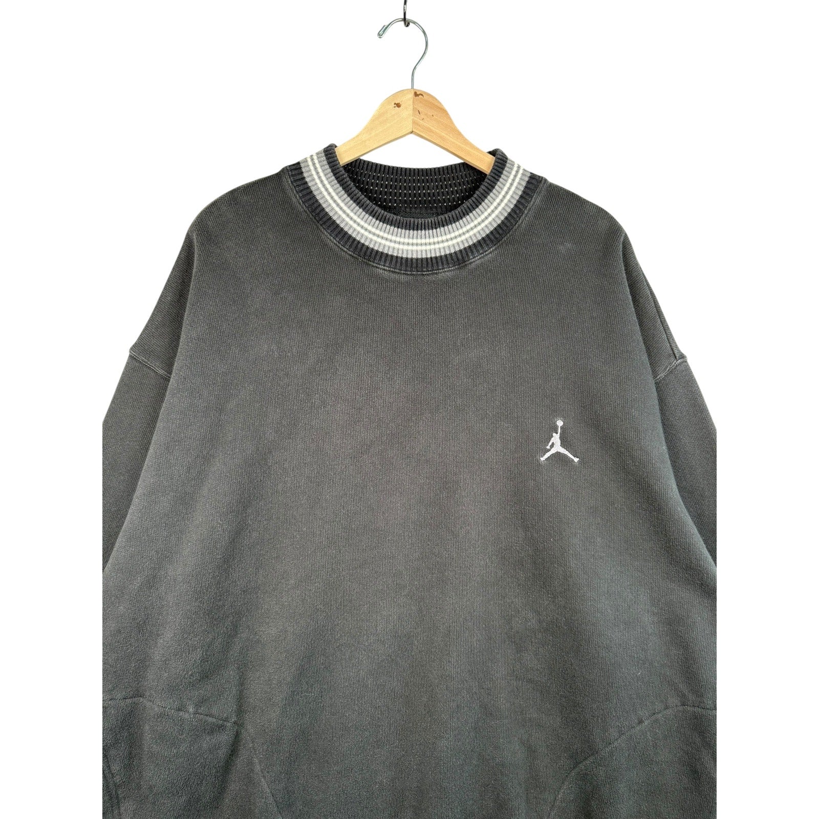 Vintage Nike NBA Embroidered Sweatshirt Crewneck
