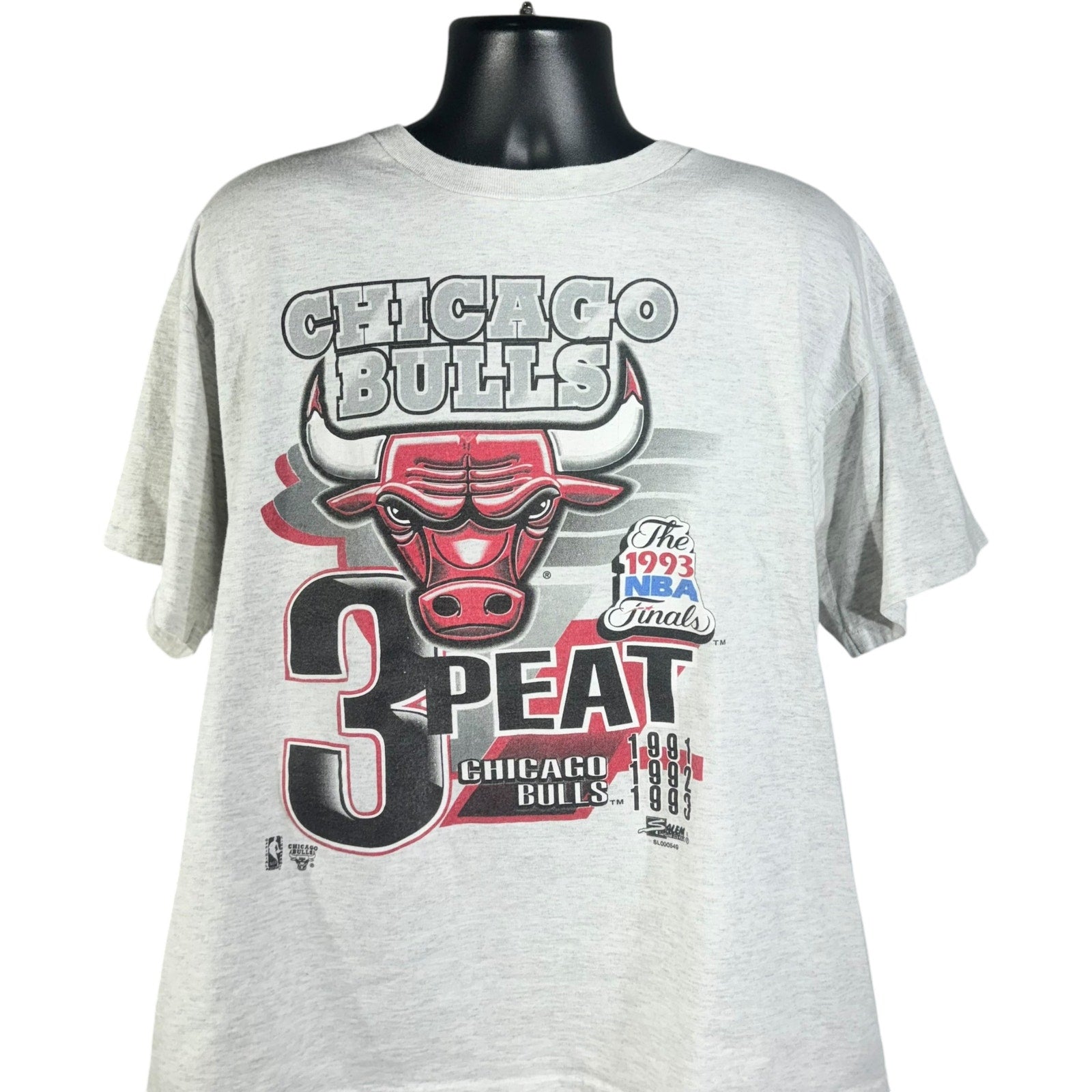 Vintage Chicago Bulls 3Peat World Champions NBA Finals Tee 1993