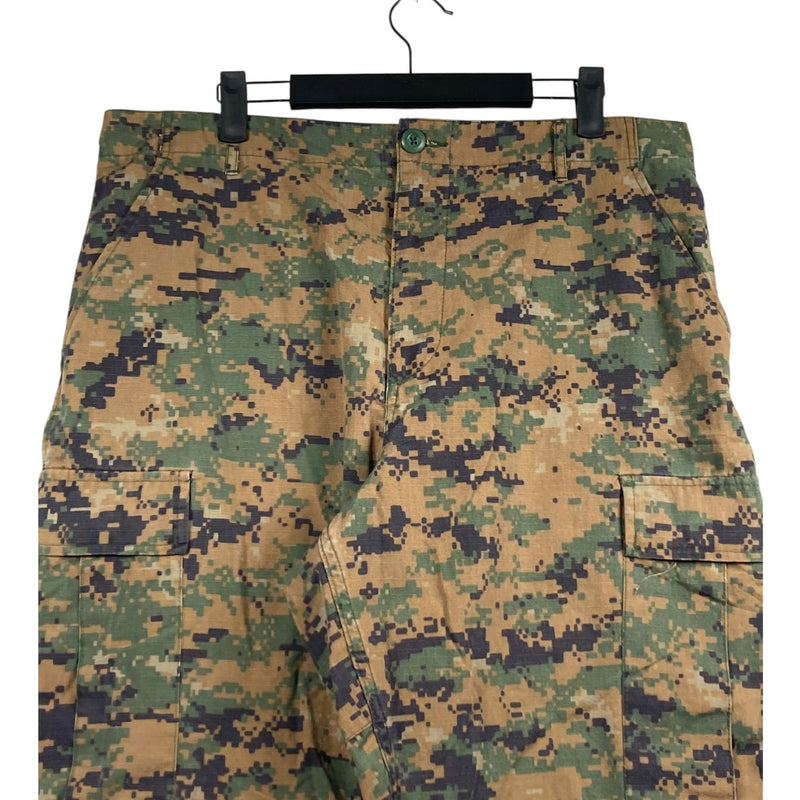 Vintage Genuine Gear Camo Cargo Shorts 34
