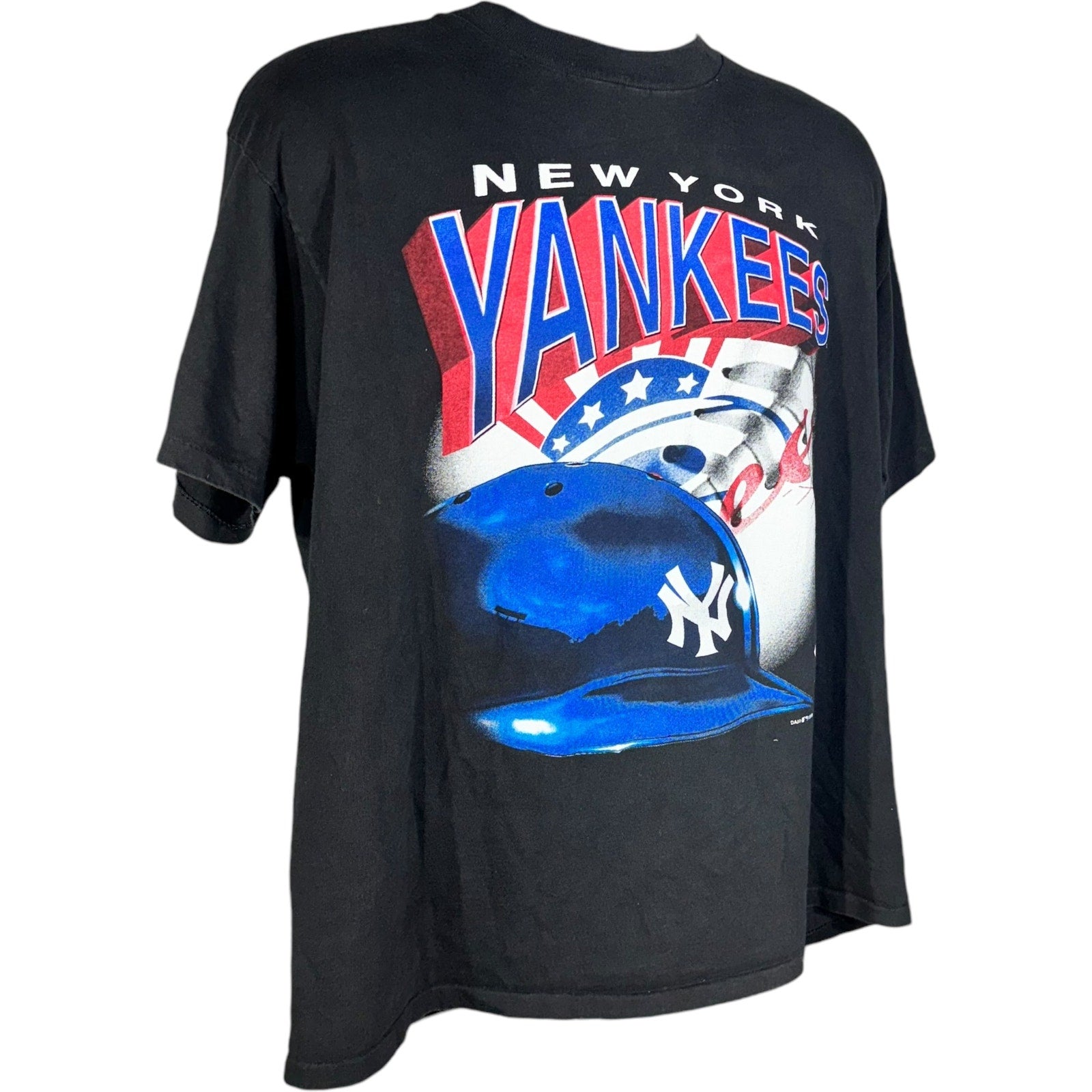 Vintage New York Yankees Helmet MLB Tee 1999