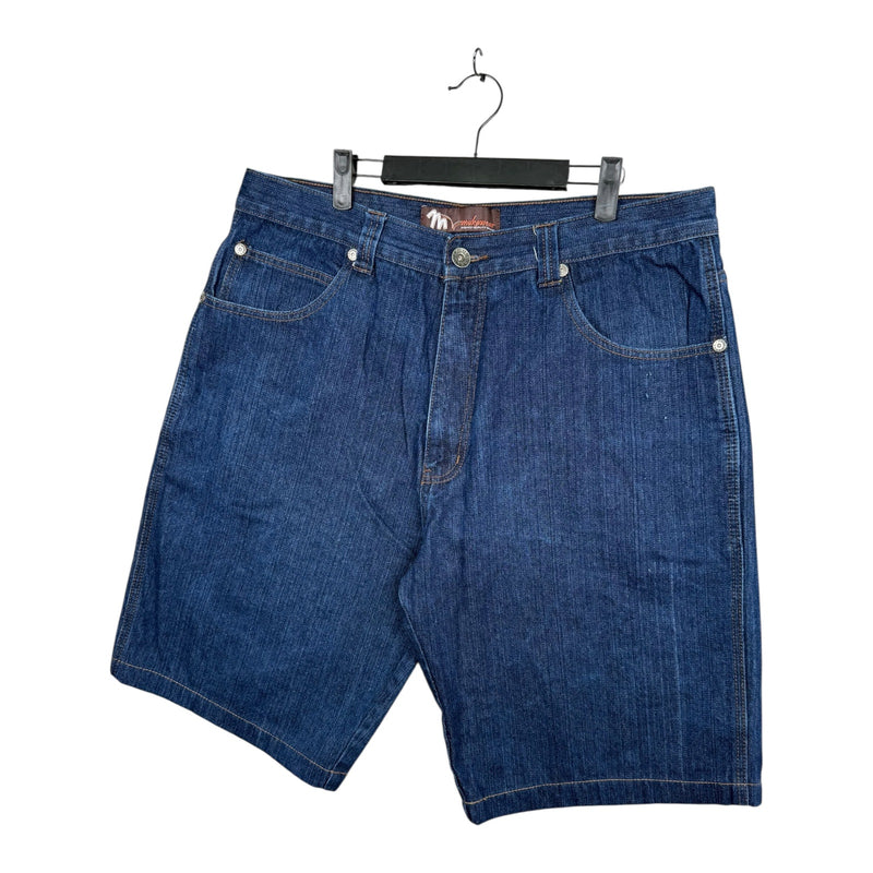 Vintage Straight Med-Wash Bermuda Jean Denim Shorts 38