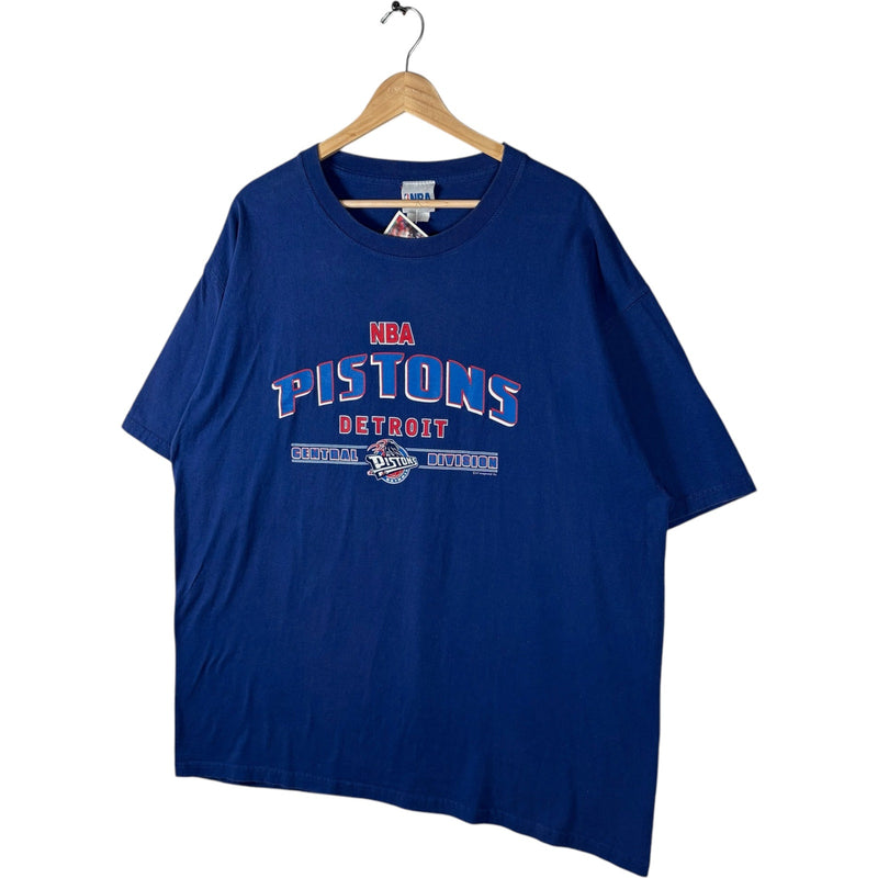 Vintage NBA Detroit Pistons Spellout Tee