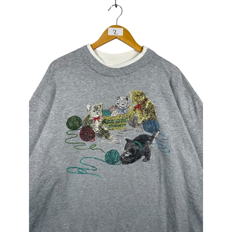 Vintage Kittens Playing Yarn Women's Crewneck