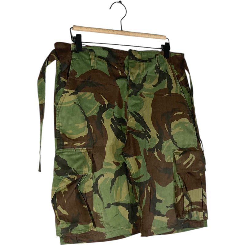 Vintage Camouflage Military Tactical Cargo Shorts 32
