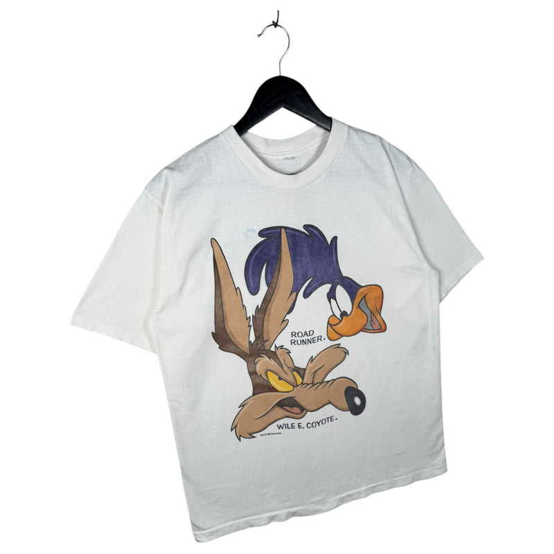 Vintage Looney Tunes Road Runner Wile E. Coyote T-Shirt