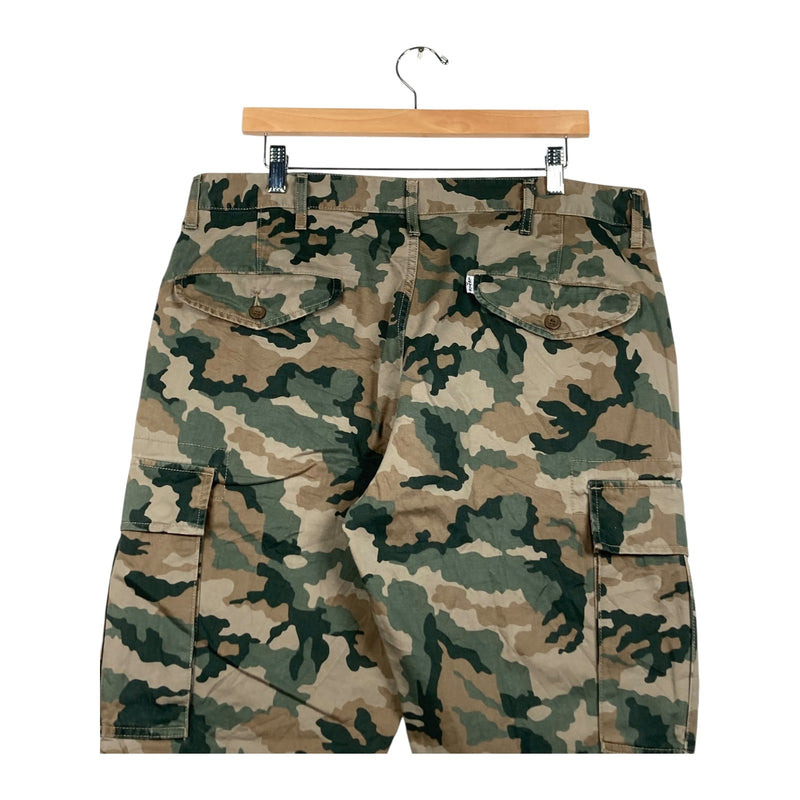 Vintage Camo Cargo Shorts 37