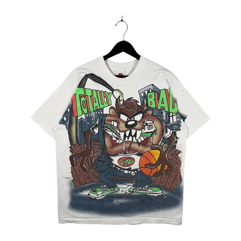 Vintage Looney Tunes Taz Totally Bad Larger Than Life Basketball T-Shirt