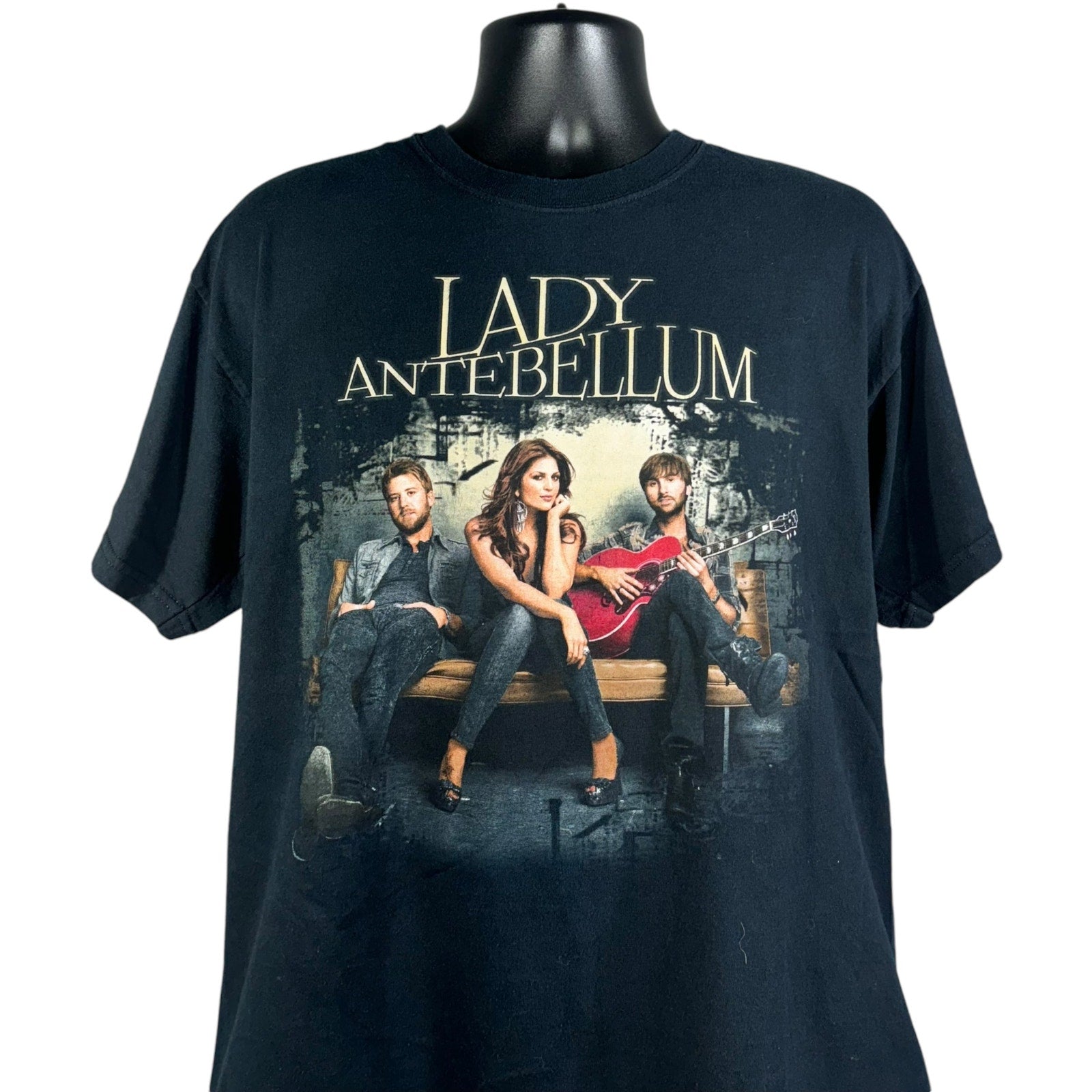 Vintage Lady Antebellum Country Tee