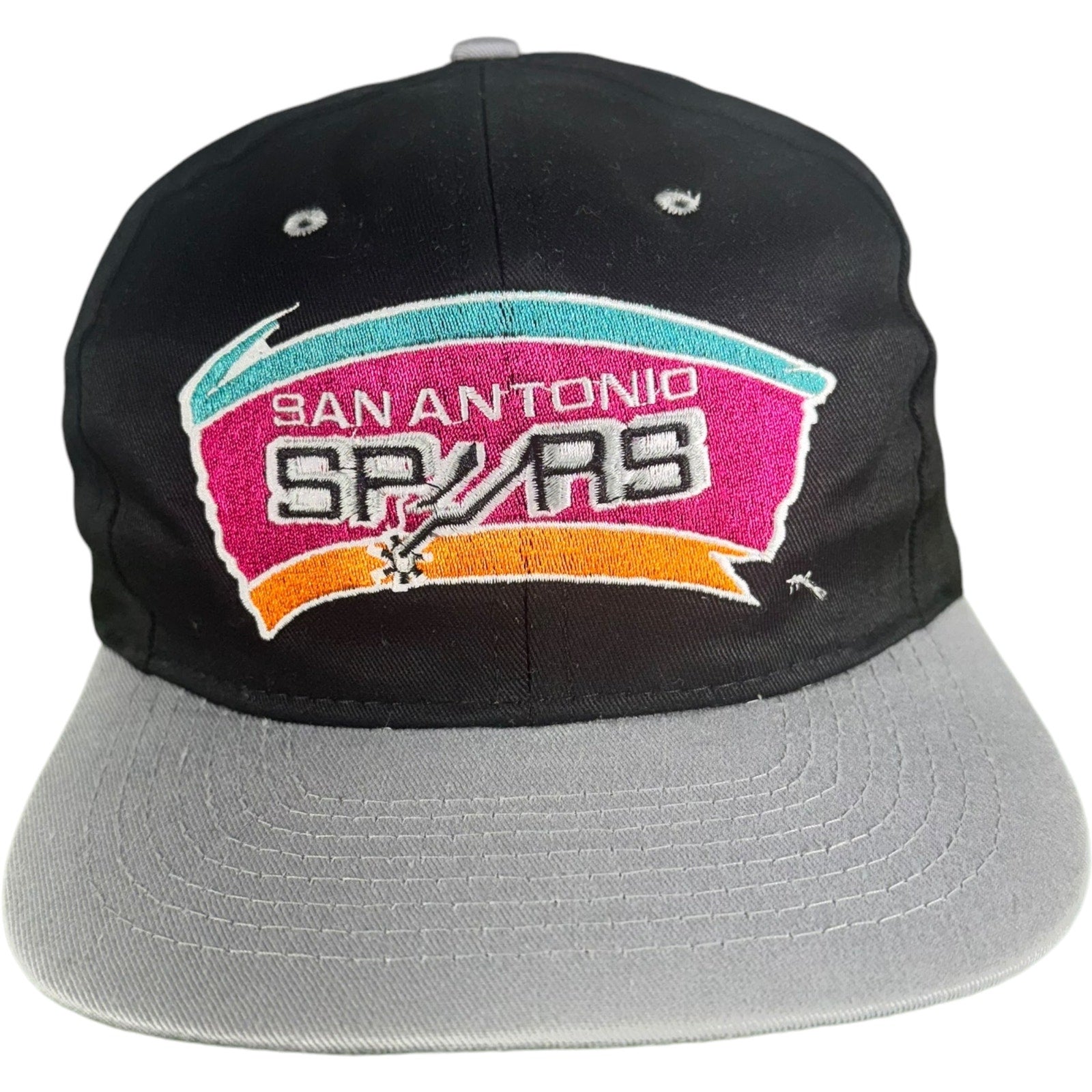 Vintage San Antonio Spurs NBA Snapback Hat - OS / Black / AJD