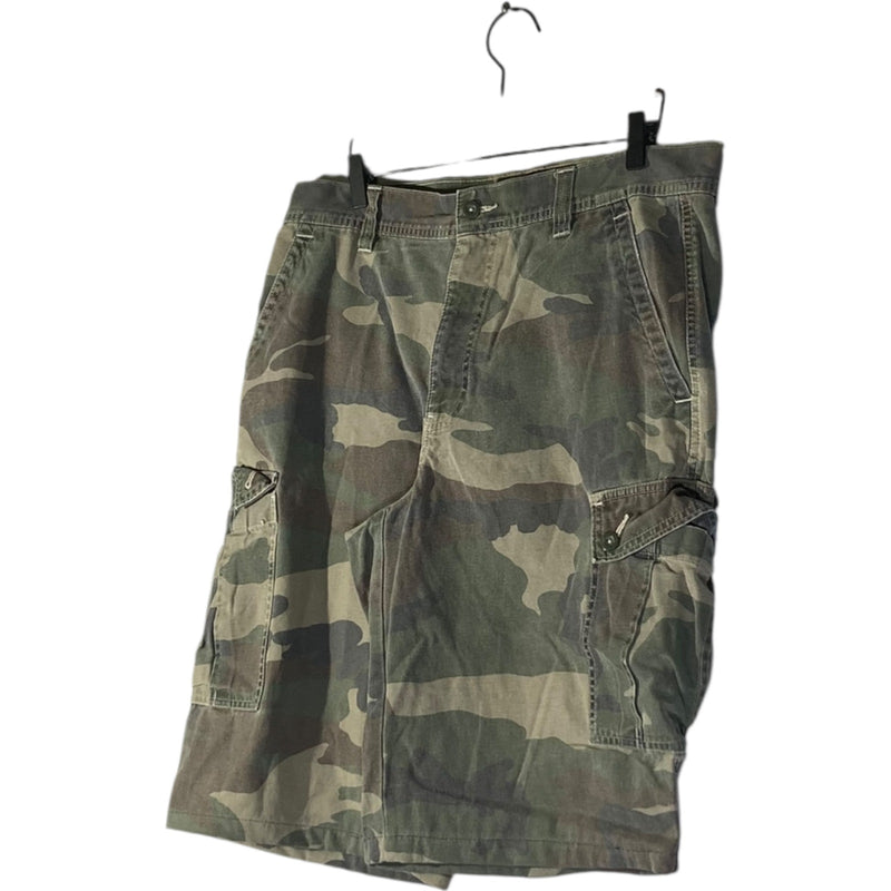 Vintage Cameron Camouflage Cargo Shorts 34