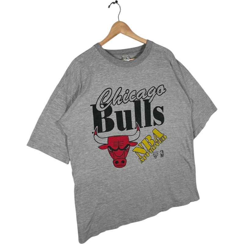 Vintage Chicago Bulls Spellout Logo NBA Tee