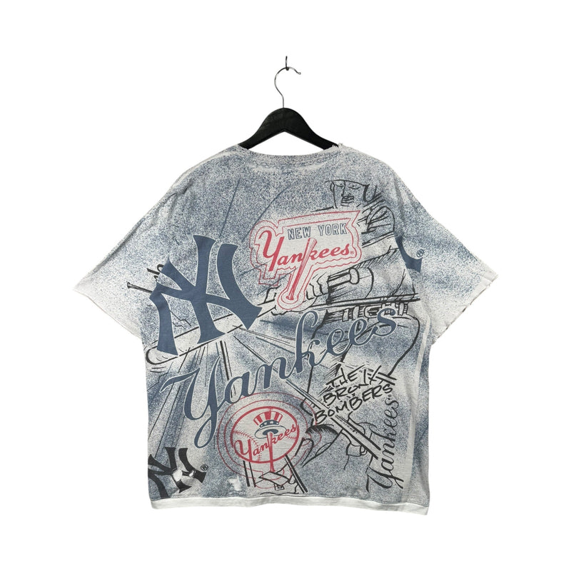 Vintage MLB AOP New York Yankees T-Shirt